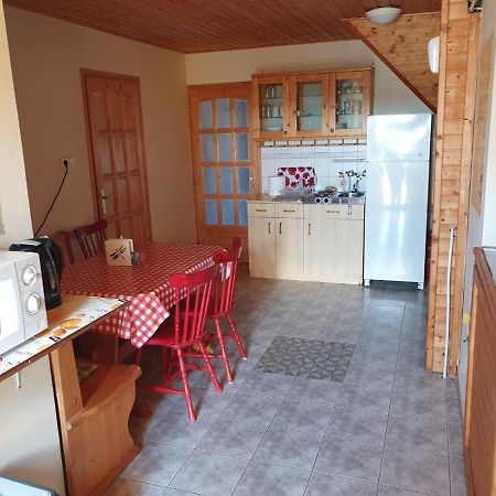 Arielle Panzio Hotel Zalaegerszeg Bagian luar foto