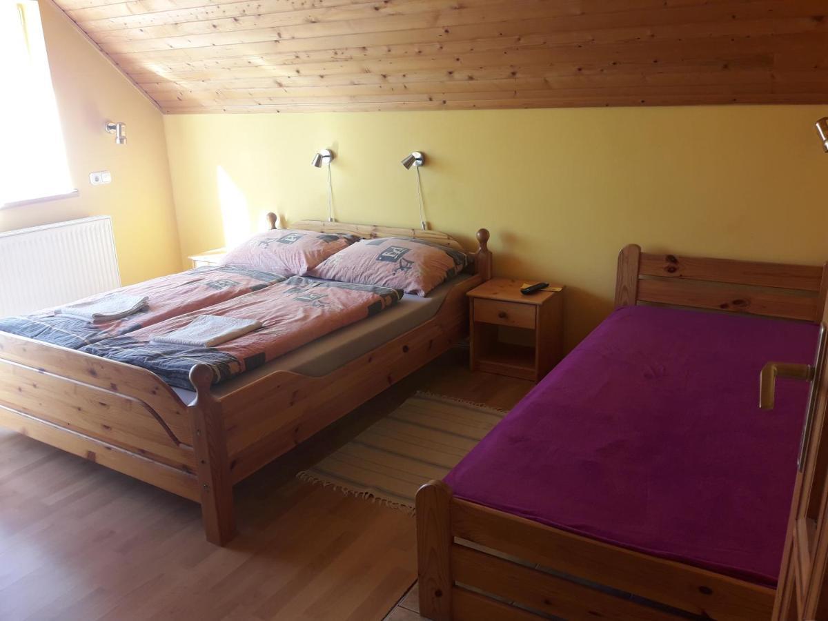 Arielle Panzio Hotel Zalaegerszeg Bagian luar foto